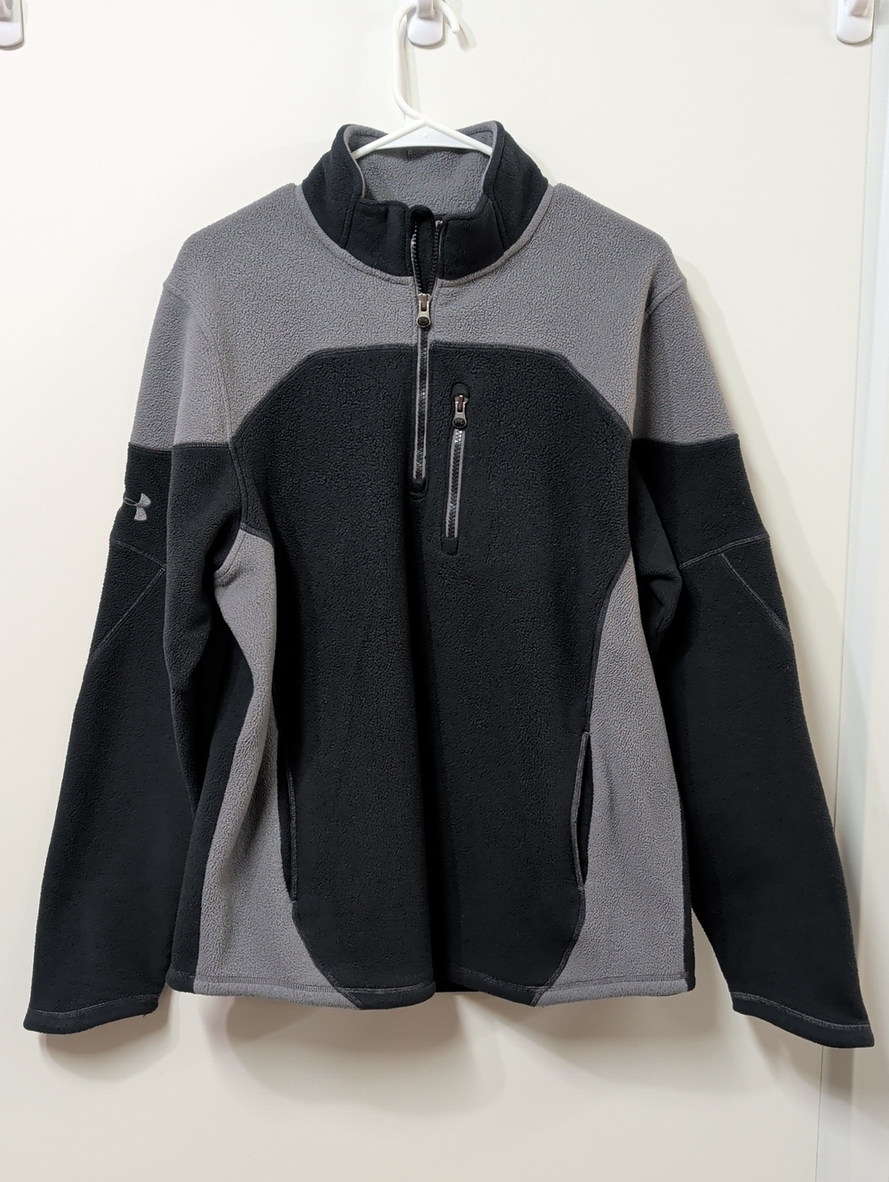 Under Armour Black & Grey Heavyweight Fleece Pullover Size Large